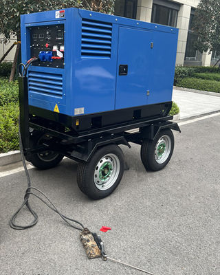 車輪式液体冷却ジェネセットディーゼルエンジン 35kw パワー 400A シャシー上の溶接ユニット